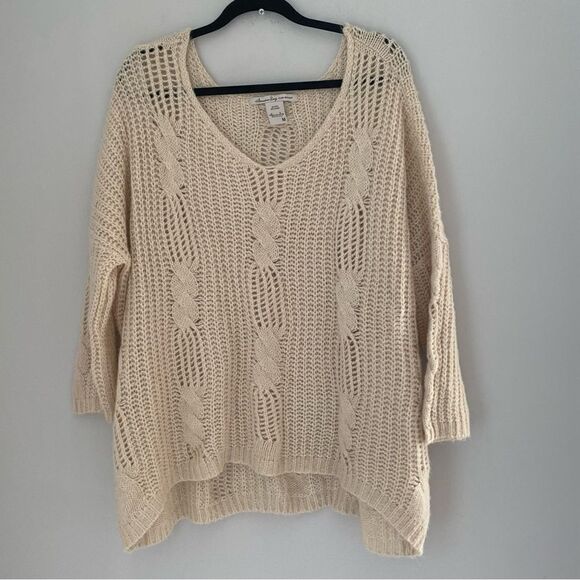 American Rag Cie Women’s Scoop Neck Loose Knit Cream Color Oversized Sweater M - Picture 1 of 3